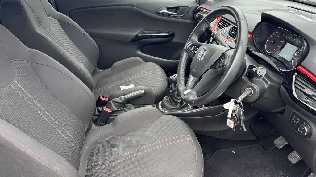 Vauxhall Corsa 1.4 75 Griffin 2019 DU19MBX White #6