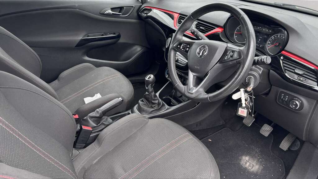 Vauxhall Corsa 1.4 75 Griffin 2019 DU19MBX White #5