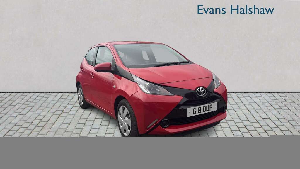 Toyota Aygo 1.0 Vvt-i X-play X-nav 2018 Red