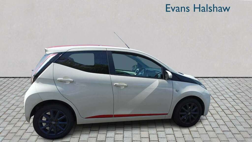 Toyota Aygo 1.0 Vvt-i X-press 2018 BJ18YEX #5