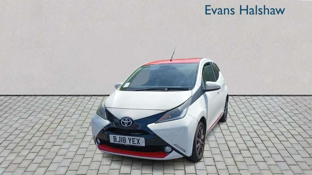 Toyota Aygo 1.0 Vvt-i X-press 2018 BJ18YEX #2