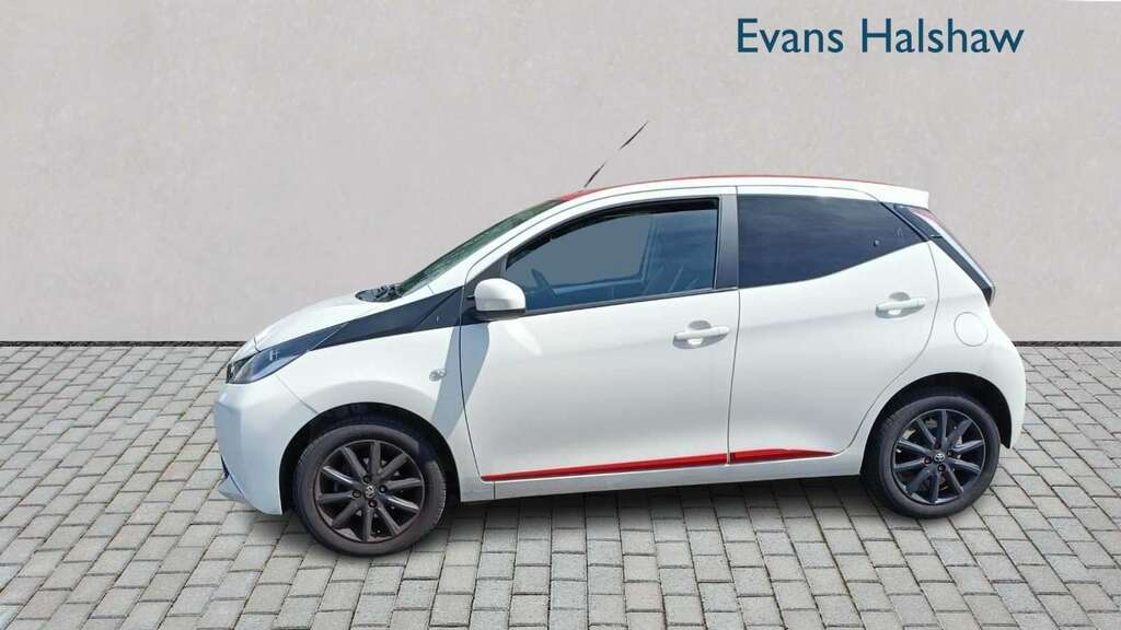 Toyota Aygo 1.0 Vvt-i X-press 2018 BJ18YEX #3