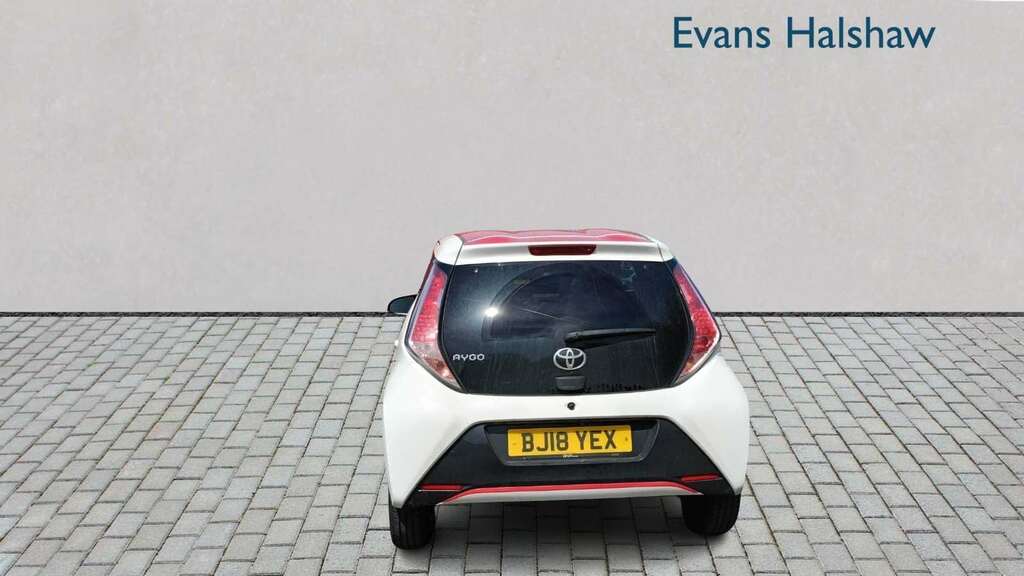 Toyota Aygo 1.0 Vvt-i X-press 2018 BJ18YEX #4