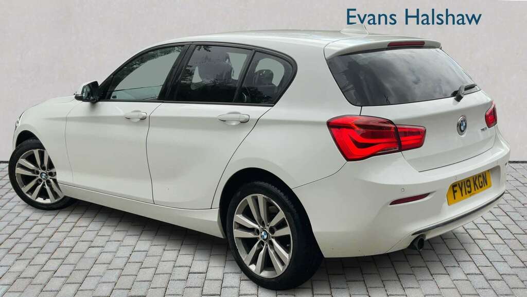 BMW 1 Series 118I 1.5 Sport Navservotronic 2019 FY19KGN White #2