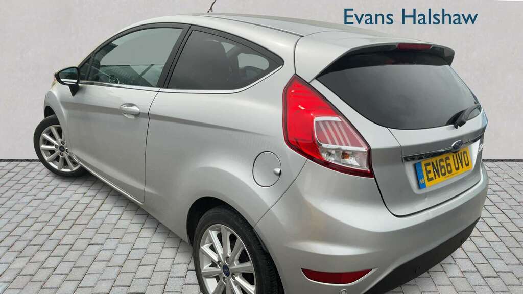 Ford Fiesta 1.6 Titanium Powershift 2016 Silver #2