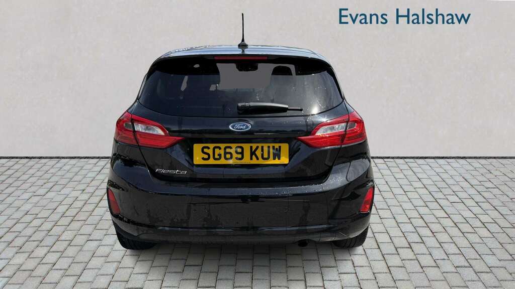 Ford Fiesta 1.0 Ecoboost Titanium 2019 SG69KUW Black #4
