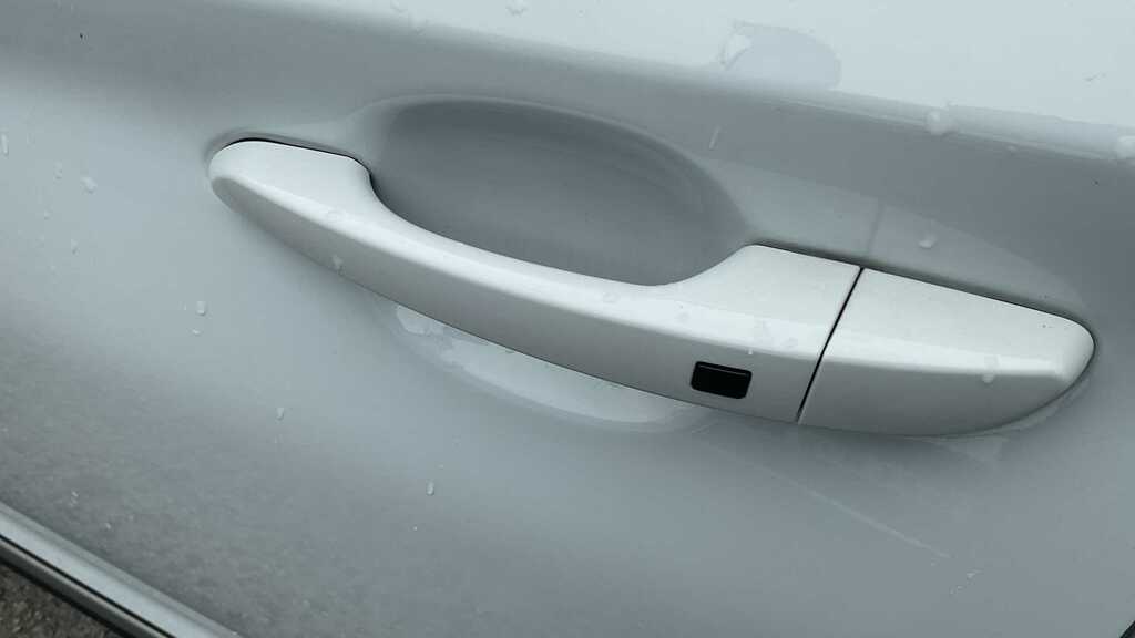 Hyundai Kona Hatchback Grey #31