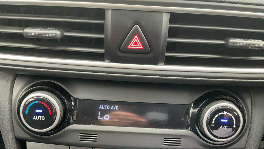 Hyundai Kona Hatchback Grey #14