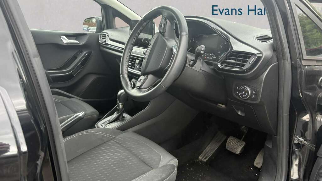 Ford Fiesta 1.0 Ecoboost Titanium 2019 YS69NPZ Black #5