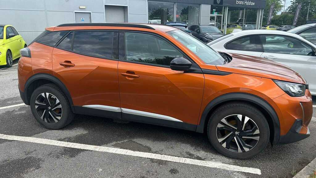 Peugeot 2008 1.2 Puretech 130 Allure Premium 2022 FG22FCE Orange #3
