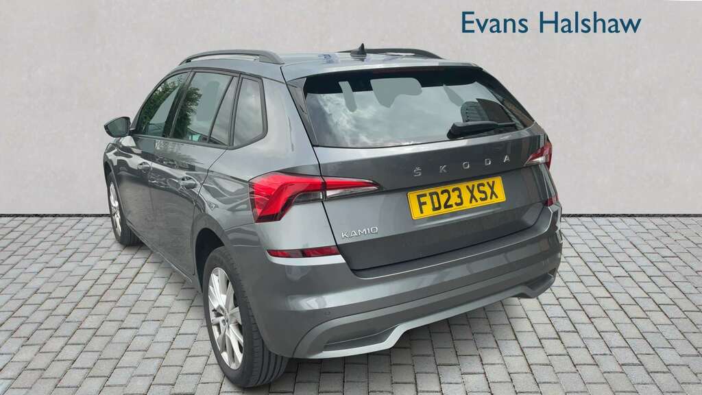 Skoda Kamiq 1.0 Tsi 110 Se Drive 2023 FD23XSX Grey #2