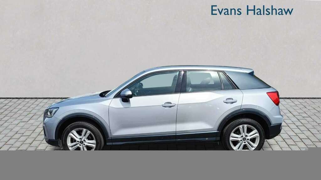 Audi Q2 30 Tfsi Sport 2022 YG72VHN Silver #4