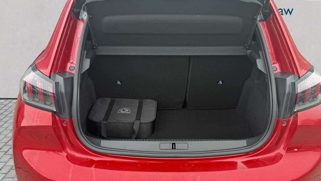Peugeot e-208 100Kw Gt Premium 50Kwh 2022 Red #5