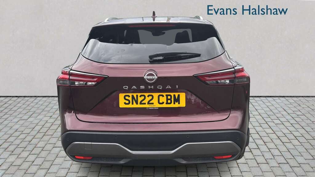 Nissan Qashqai 1.3 Dig-t Mh 158 Tekna 2022 SN22CBM Red #5