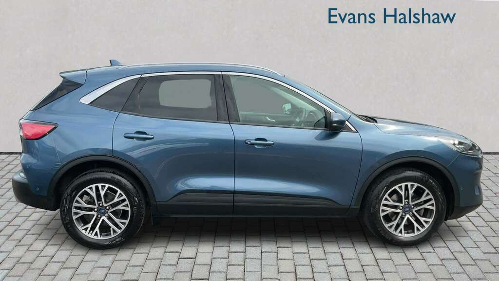 Ford Kuga 1.5 Ecoboost 150 Titanium Edition 2023 SA73TJV Blue #2