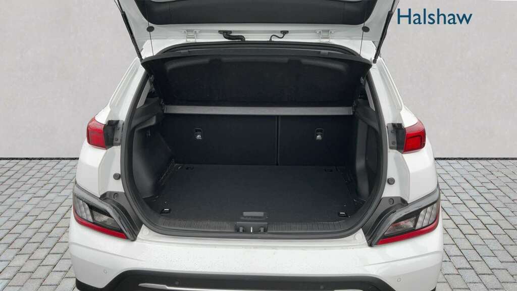 Hyundai Kona 150Kw Ultimate 64Kwh 2023 YB23TFO White #6