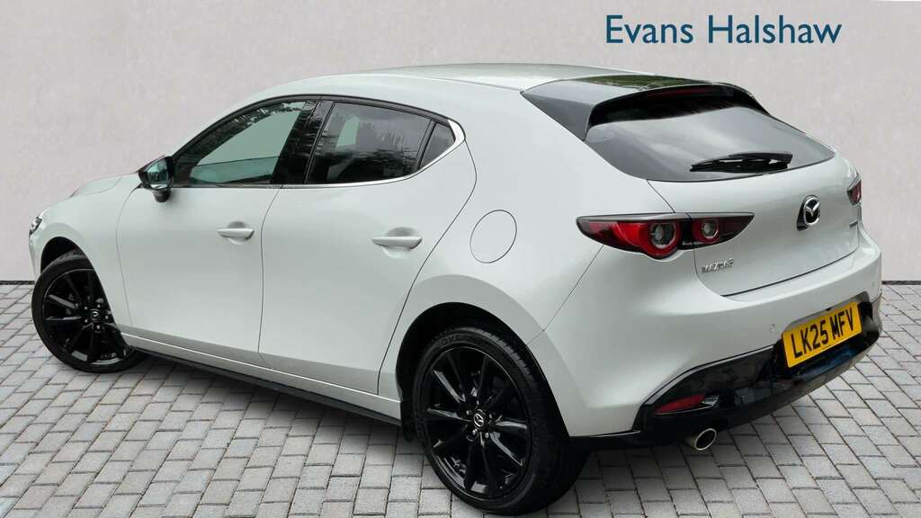 Mazda 3 2.5 E-skyactiv G Mhev 140 Homura 2025 White