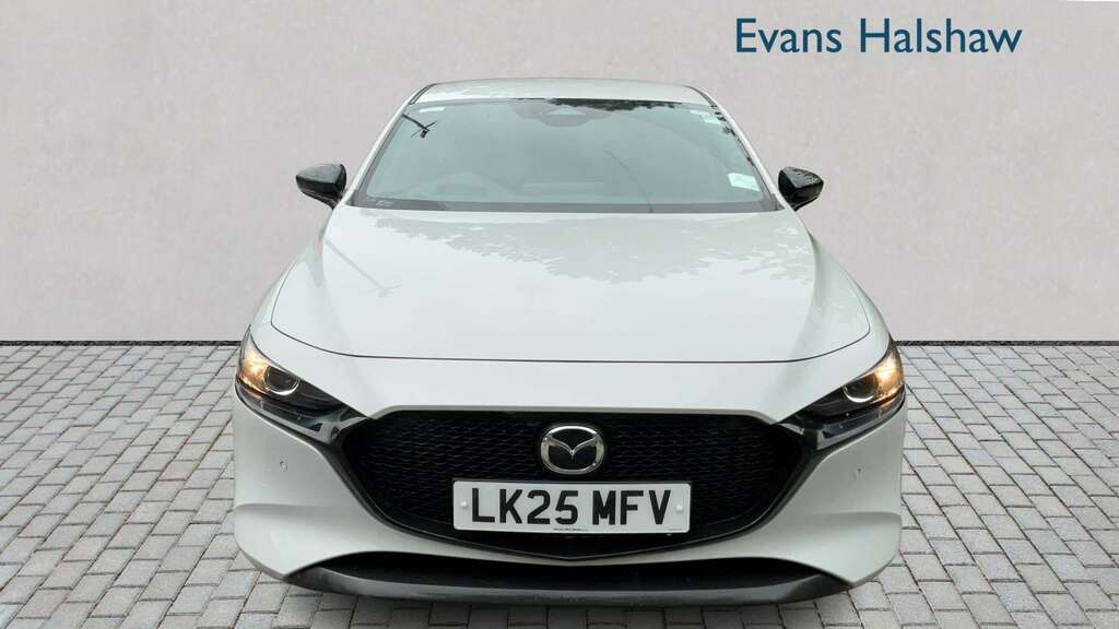 Mazda 3 2.5 E-skyactiv G Mhev 140 Homura 2025 LK25MFV White #3