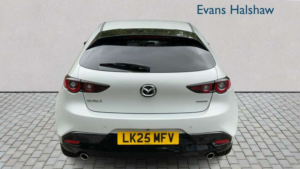 Mazda 3 2.5 E-skyactiv G Mhev 140 Homura 2025 LK25MFV White #4