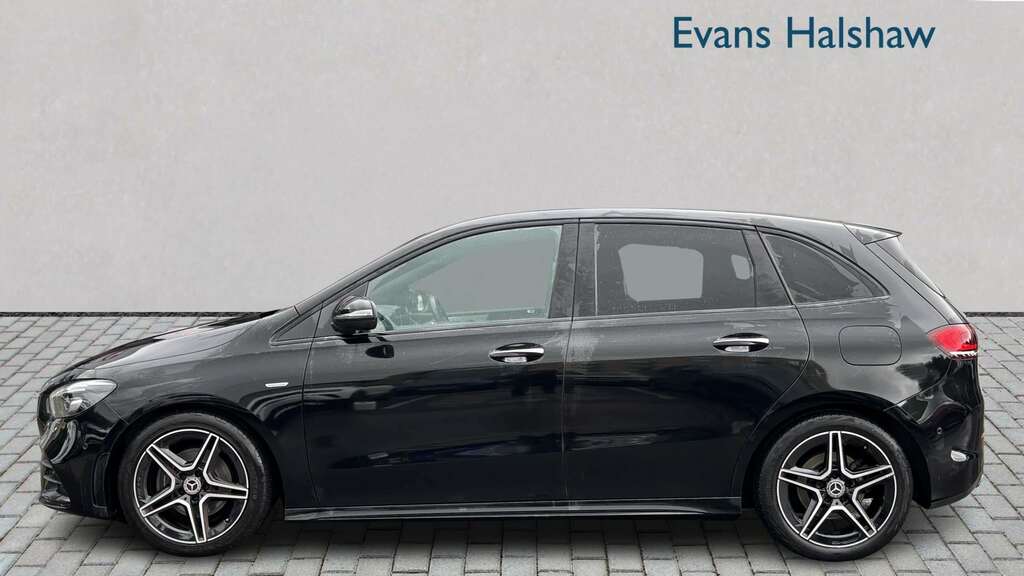 Mercedes-Benz B Class B200 Amg Line Premium Plus Edition 2021 Black #3