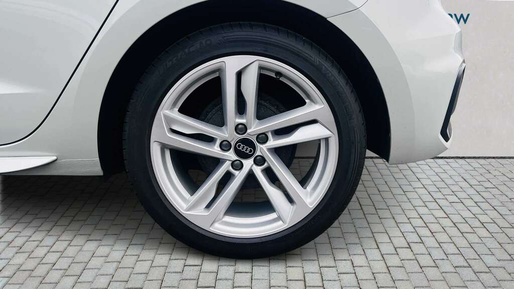 Audi A1 25 Tfsi S Line S Tronic Tech Pack 2023 DF23KUE Silver #4