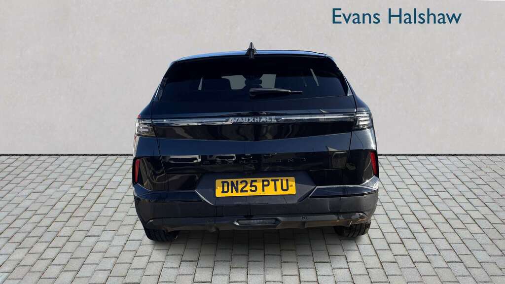Vauxhall Grandland 1.2 Hybrid 136 Gs E-dct6 2025 DN25PTU Black #3