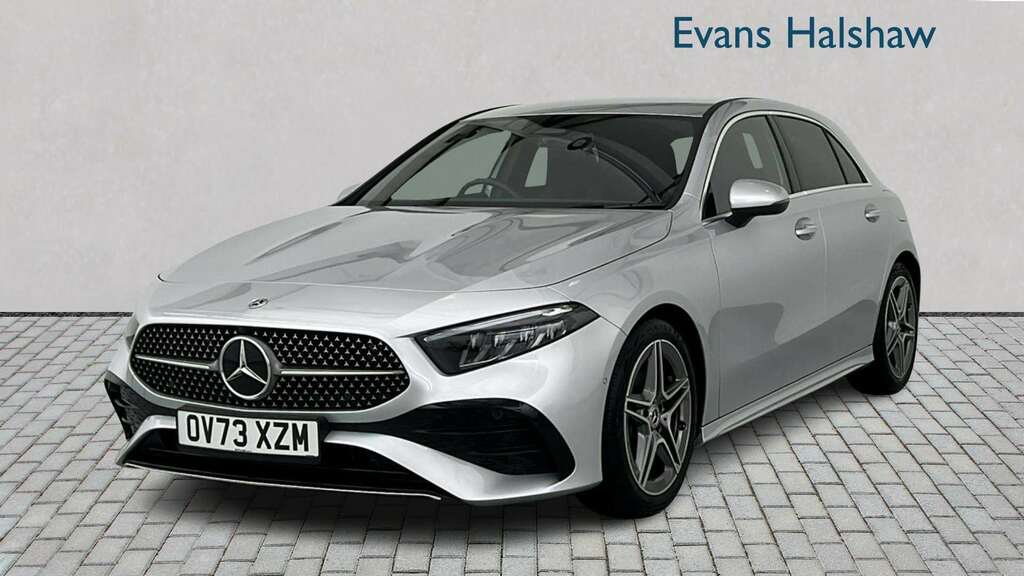 Mercedes-Benz A Class A200 Amg Line Executive 2024 OV73XZM Silver #2