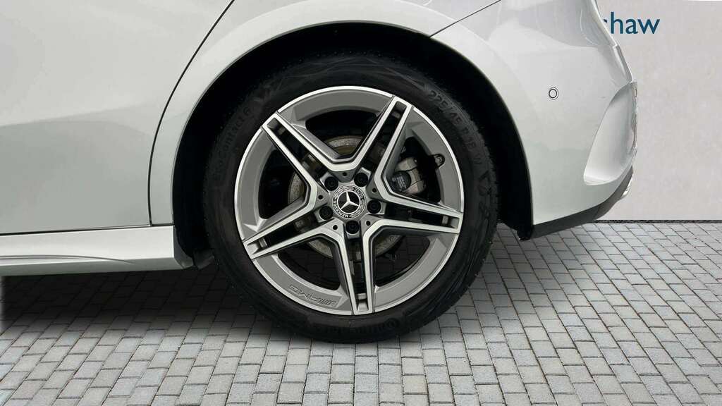 Mercedes-Benz A Class A200 Amg Line Executive 2024 OV73XZM Silver #4