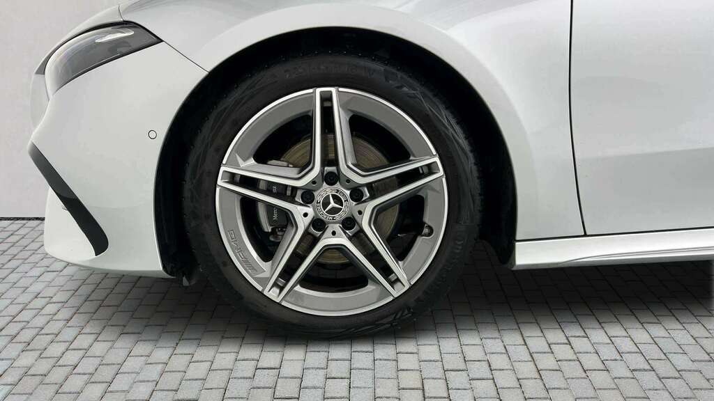 Mercedes-Benz A Class A200 Amg Line Executive 2024 OV73XZM Silver #5