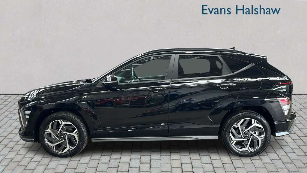 Hyundai Kona 1.6 Hybrid 129 N Line Dct 2025 EF25CZG Black #2