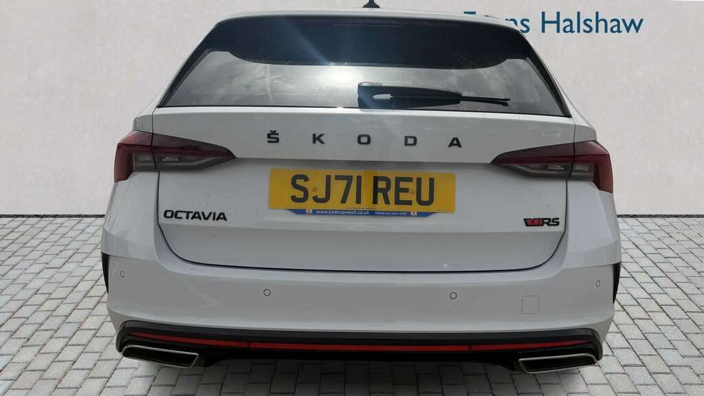 Skoda Octavia 2.0 Tdi 200 Vrs Dsg 2021 White #5