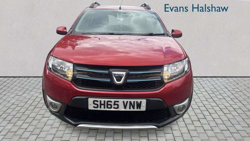 Dacia Sandero Stepway 0.9 Tce Laureate Start Stop 2015 SH65VNW Red #5