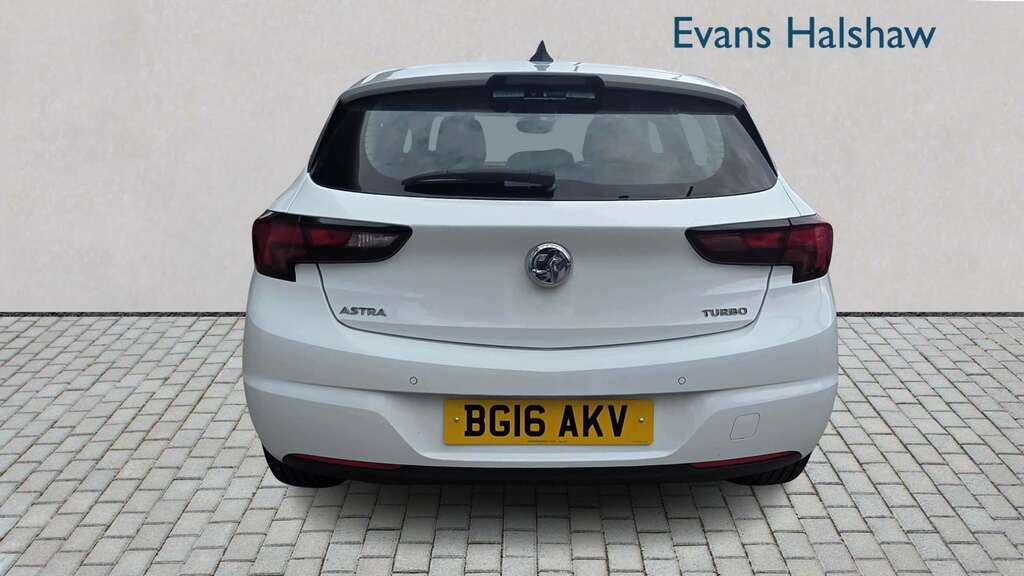 Vauxhall Astra 1.4T 16V 150 Elite Nav 2016 BG16AKV White #5
