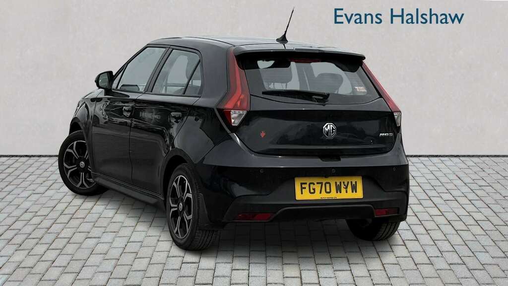 MG MG3 1.5 Vti-tech Exclusive Navigation 2020 Black #2