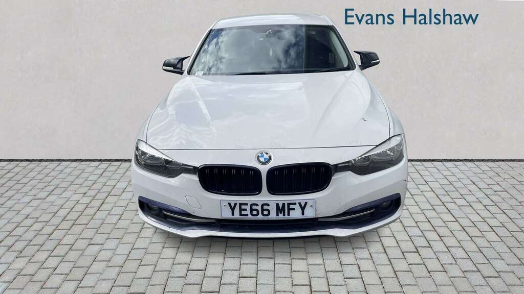 BMW 3 Series 318I Sport 2016 White #3