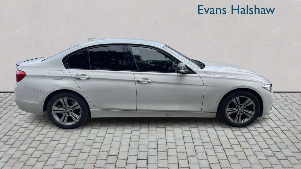 BMW 3 Series 318I Sport 2016 White #5