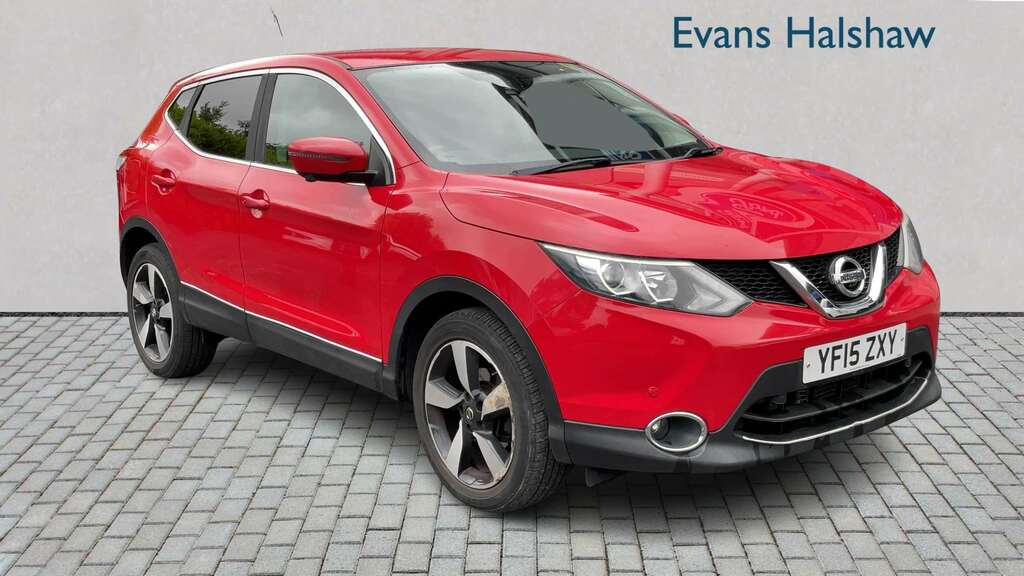 Nissan Qashqai 1.2 Dig-t N-tec Xtronic 2015 Red