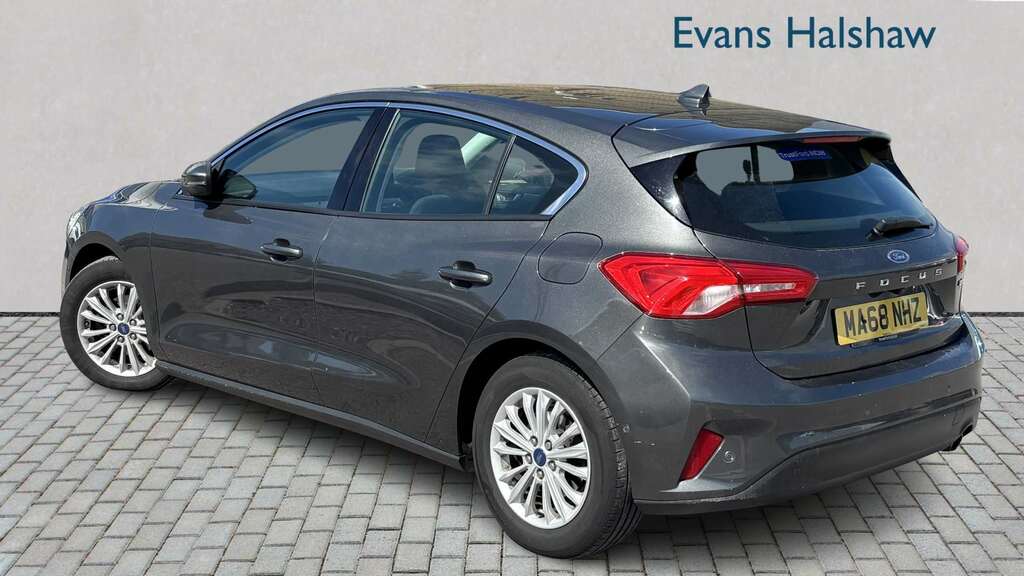 Ford Focus 1.0 Ecoboost 125 Titanium 2018 MA68NHZ Grey #3