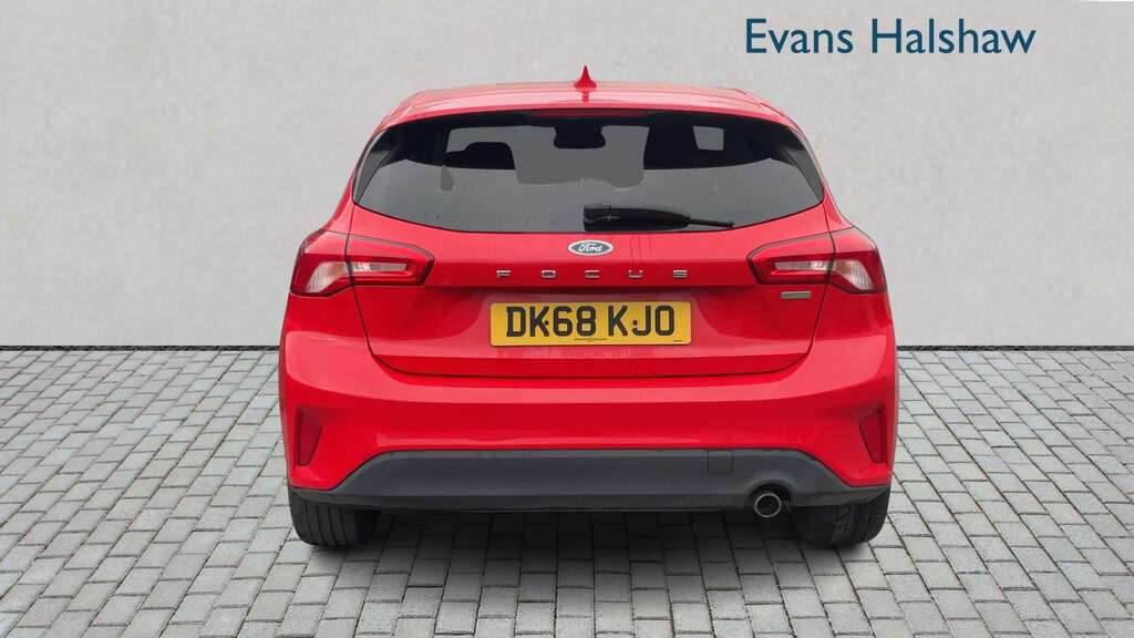 Ford Focus 1.0 Ecoboost 100 Zetec 2018 DK68KJO Red #5