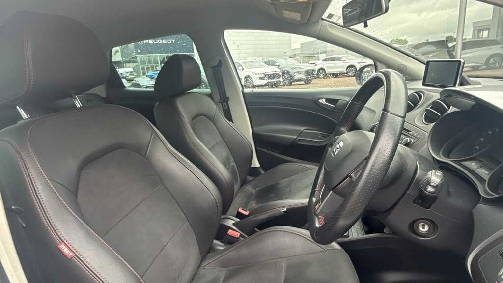 Seat Ibiza 1.2 Tsi Fr Black 2015 White #3