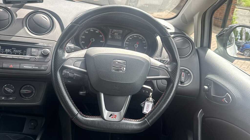 Seat Ibiza 1.2 Tsi Fr Black 2015 White #4