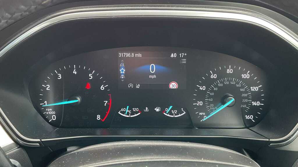 Ford Focus 1.0 Ecoboost 125 Titanium 2018 AO68LLJ White #6