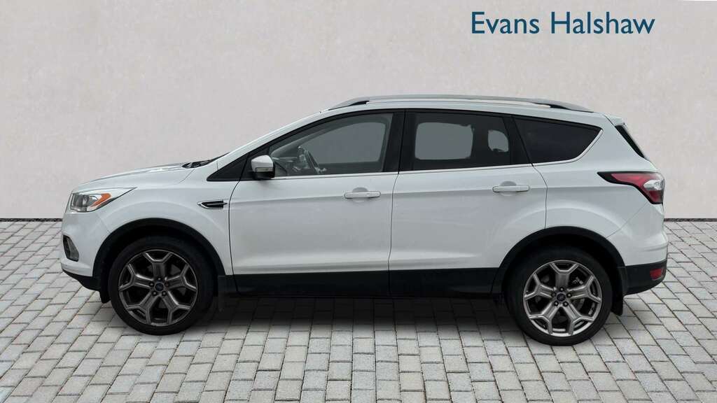 Ford Kuga 2.0 Tdci Titanium 2Wd 2017 EX17WWY White #4