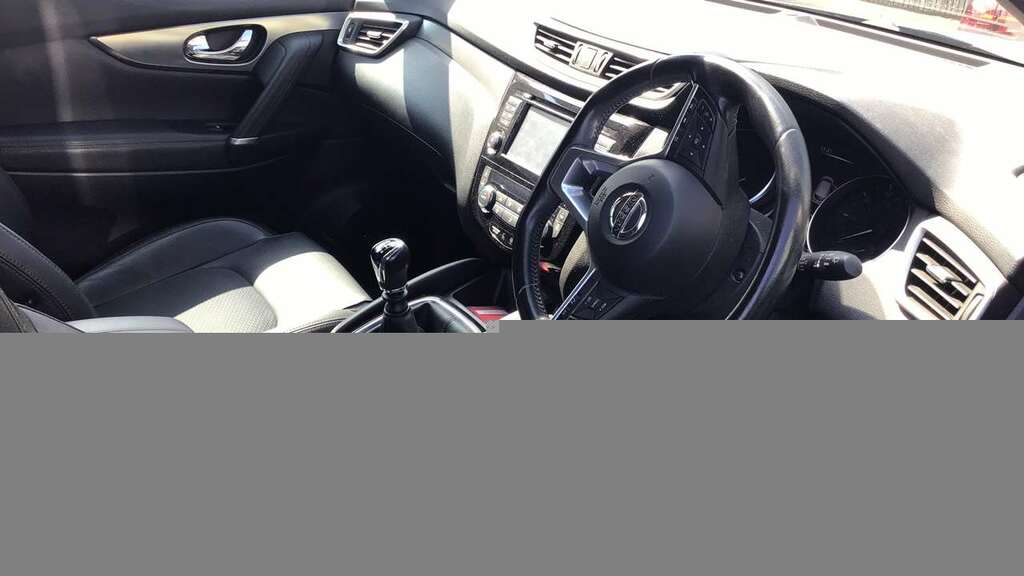 Nissan Qashqai 1.2 Dig-t Tekna 2018 EU18SXT Black #3