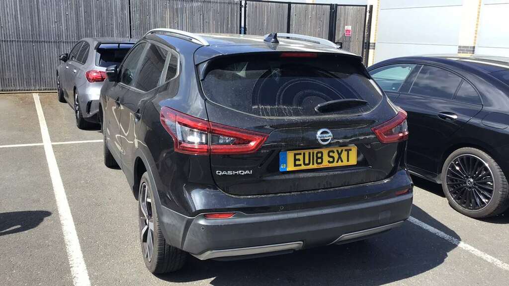 Nissan Qashqai 1.2 Dig-t Tekna 2018 EU18SXT Black #2