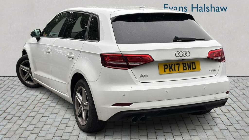 Audi A3 1.4 Tfsi Se 2017 White #3