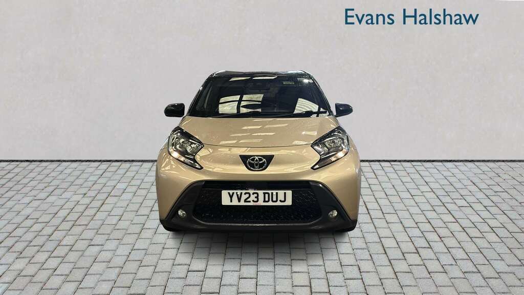 Toyota Aygo X 1.0 Vvt-i Edge 2023 YV23DUJ Brown #4