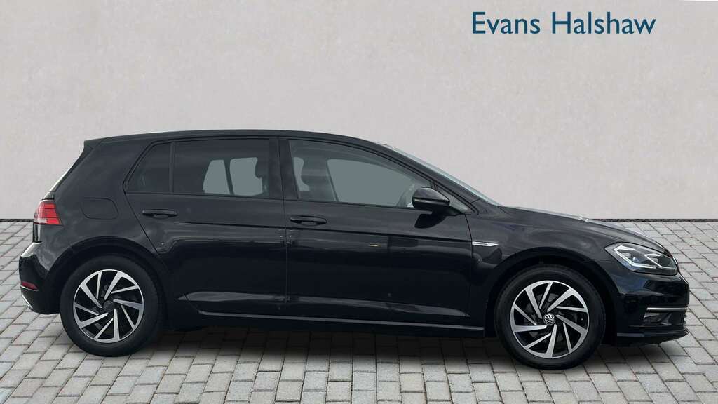 Volkswagen Golf 1.5 Tsi Evo Match Edition 2019 EK69YWD Black #4