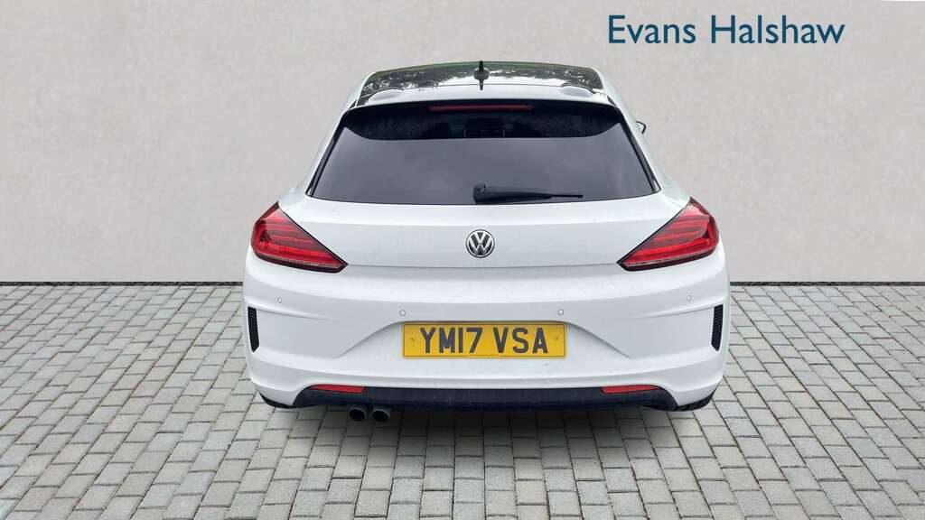 Volkswagen Scirocco 2.0 Tdi Bluemotion Tech R-line Black Edition 2 White #4