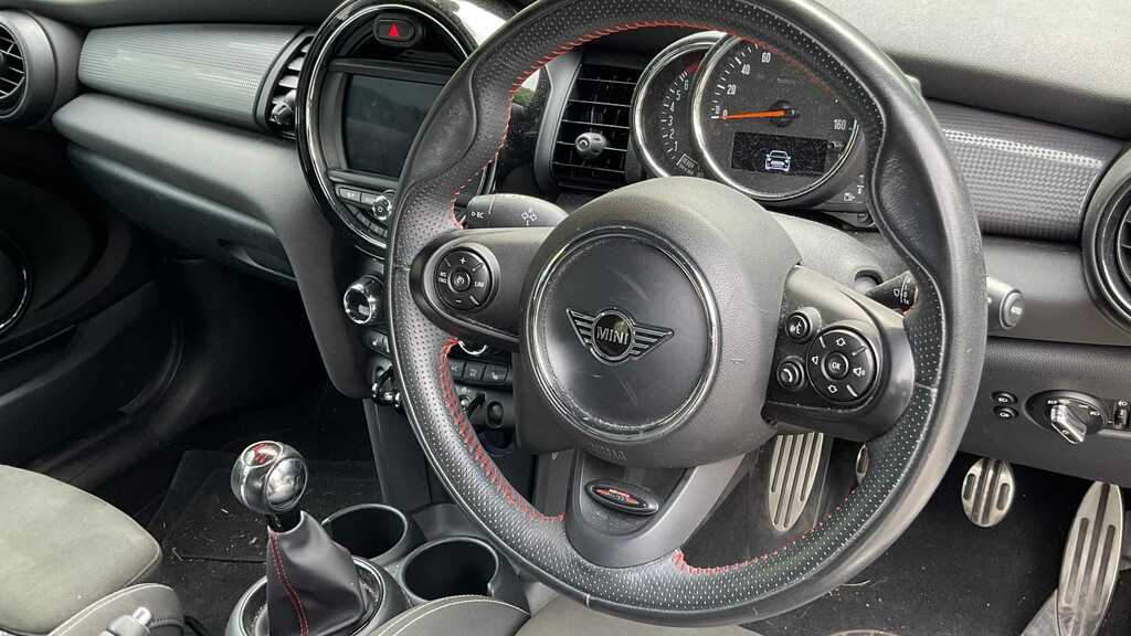 Mini Hatch 1.5 Cooper Sport II 2019 HK69JUC White #6
